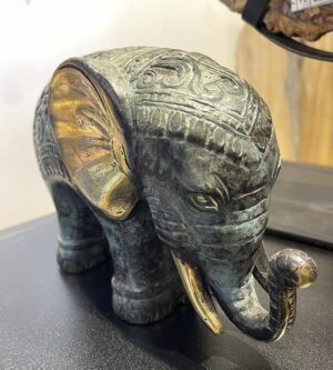 Eléphant en bronze patine gris verte, 18x12cm