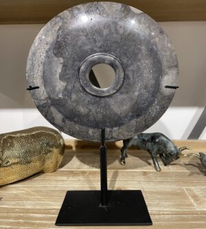 Disque Pi en marbre sur socle 31x21cm